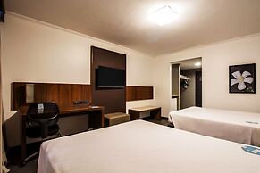 Hotel Deville Business Maringá