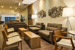 Hotel Deville Business Maringá