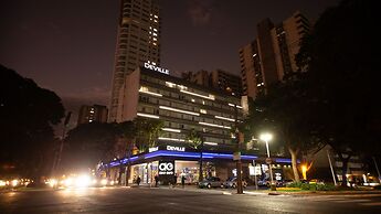 Hotel Deville Business Maringá