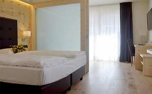 AlpHoliday Dolomiti Wellness