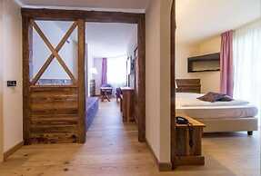 AlpHoliday Dolomiti Wellness