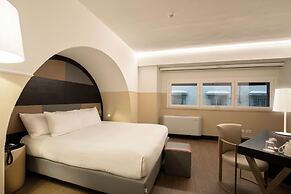 Cosmopolita Hotel Rome, Tapestry Collection by Hilton