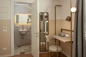 Cosmopolita Hotel Rome, Tapestry Collection by Hilton