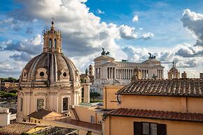 Cosmopolita Rome Colosseum, Tapestry Collection by Hilton