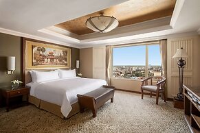 Sule Shangri-La, Yangon