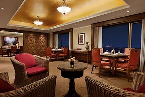 Sule Shangri-La, Yangon