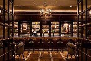 Sule Shangri-La, Yangon