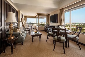 Sule Shangri-La, Yangon