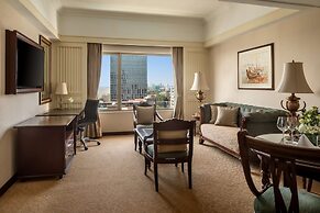 Sule Shangri-La, Yangon