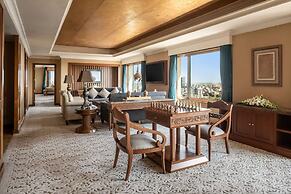 Sule Shangri-La, Yangon