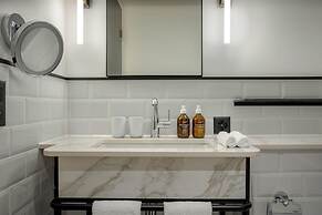 Neues Schloss Privat Hotel Zurich, Autograph Collection