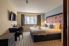 Thatchers Hotel