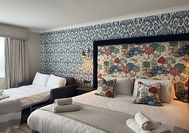 Thatcher's Hotel