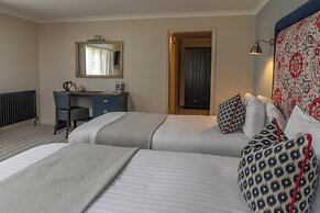 Thatchers Hotel