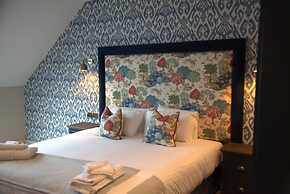 Thatchers Hotel
