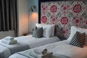 Thatchers Hotel