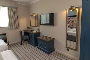 Thatchers Hotel