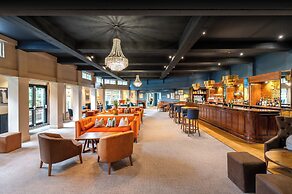 Thatcher's Hotel