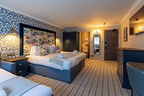 Thatchers Hotel