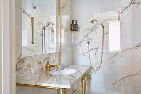 The Egerton House Hotel