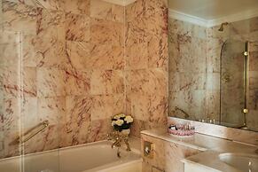 The Egerton House Hotel