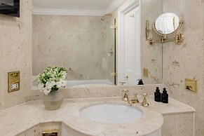 The Egerton House Hotel