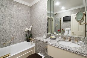 The Egerton House Hotel