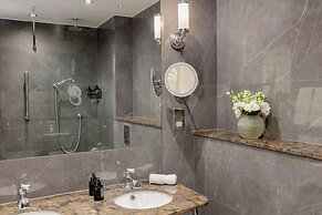 The Egerton House Hotel