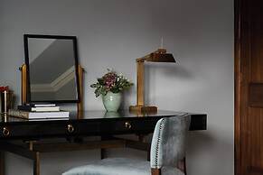 The Egerton House Hotel