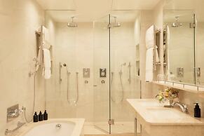 The Egerton House Hotel