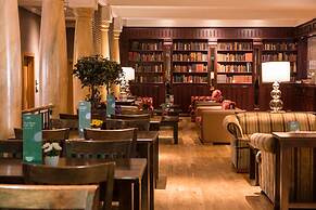 Everglades Hotel