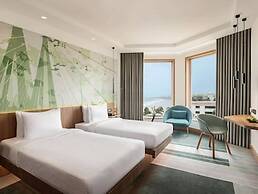 Novotel Mumbai Juhu Beach Hotel