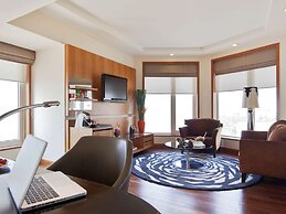 Novotel Mumbai Juhu Beach Hotel