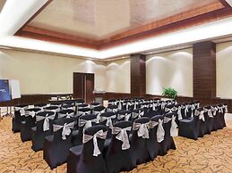 Novotel Mumbai Juhu Beach Hotel