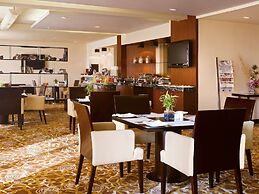 Novotel Mumbai Juhu Beach Hotel