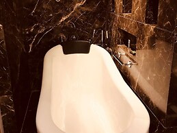 Novotel Mumbai Juhu Beach Hotel