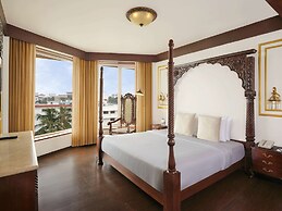 Novotel Mumbai Juhu Beach Hotel