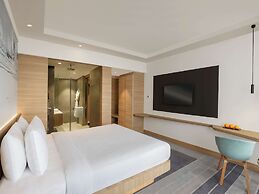 Novotel Mumbai Juhu Beach Hotel