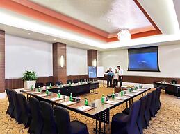 Novotel Mumbai Juhu Beach Hotel