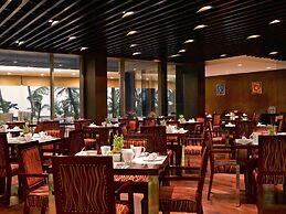 Novotel Mumbai Juhu Beach Hotel