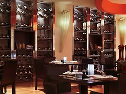 Novotel Mumbai Juhu Beach Hotel