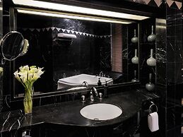 Grand Mercure Bangkok Atrium