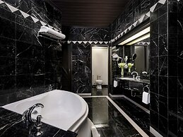 Grand Mercure Bangkok Atrium