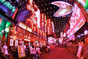 Grand Mercure Bangkok Atrium