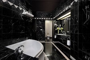 Grand Mercure Bangkok Atrium