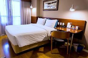 Mercure Curitiba Golden Hotel