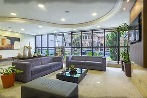 Mercure Curitiba Golden Hotel