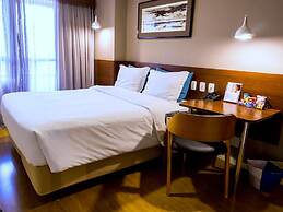 Mercure Curitiba Golden Hotel