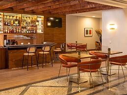 Mercure Curitiba Golden Hotel
