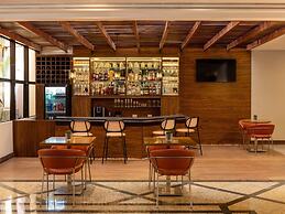 Mercure Curitiba Golden Hotel